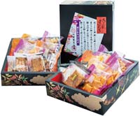 竹新製菓　蒔絵箱